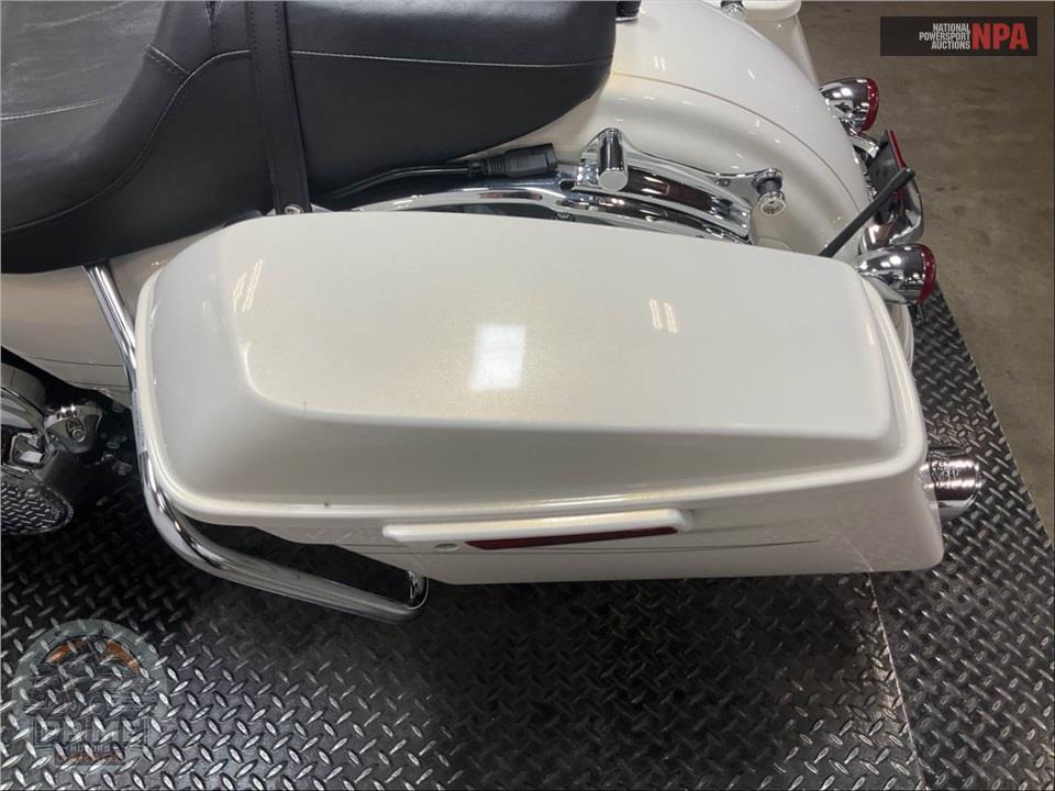 2014 Harley-Davidson FLHXS STREET GLIDE — фото 15