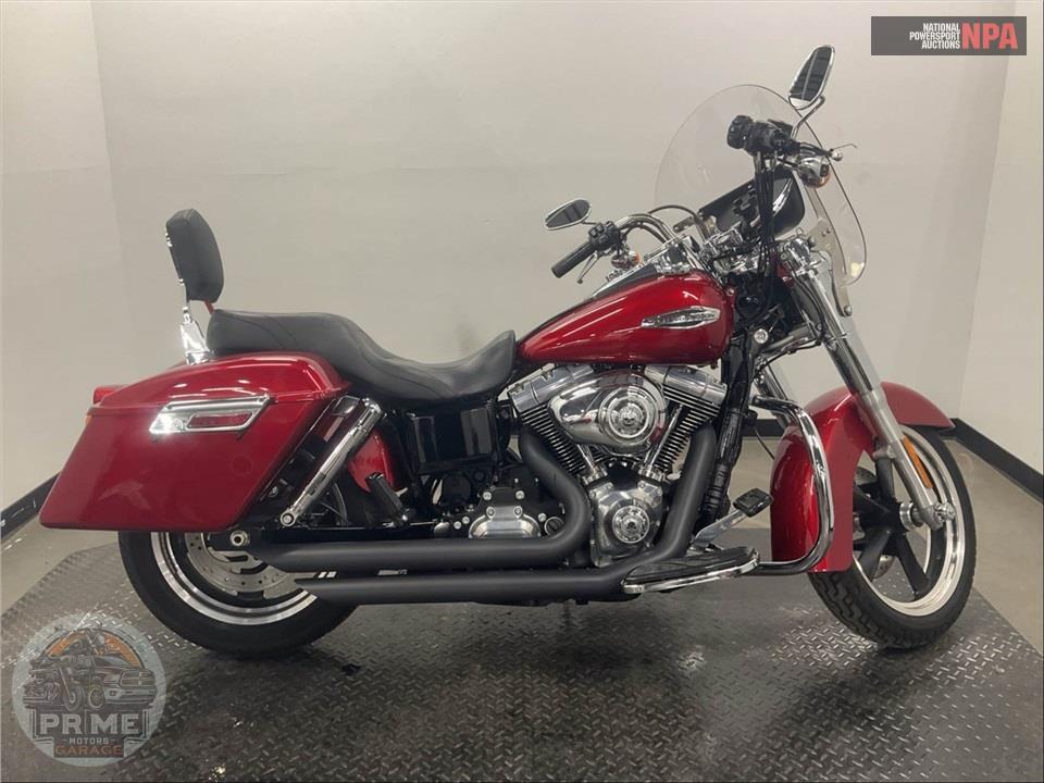 2013 Harley-Davidson FLD-103 DYNA SWITCHBACK — фото 1