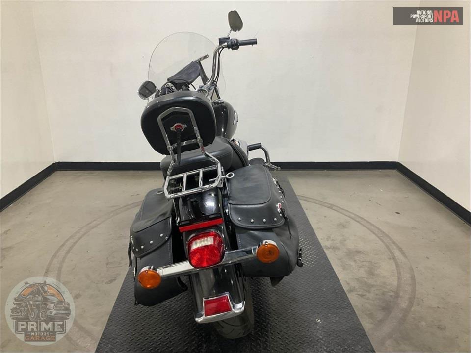 2017 Harley-Davidson FLSTC HERITAGE SOFTAIL CLASSIC — фото 4