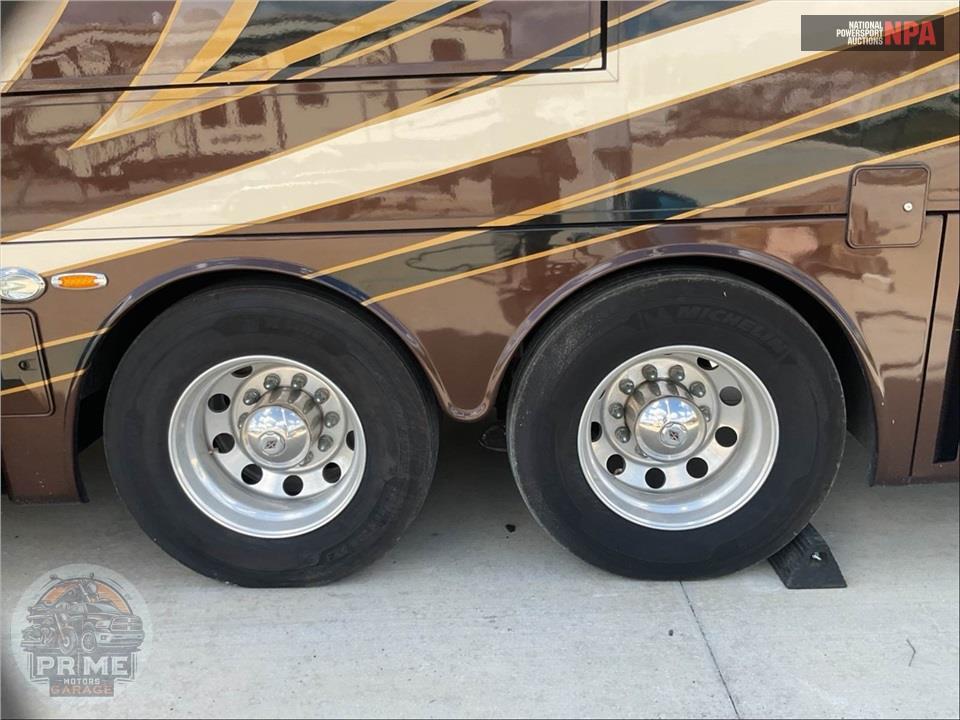 2017 Entegra Coach M-44B CUMMINS - INSIGNIA SERIES — фото 51