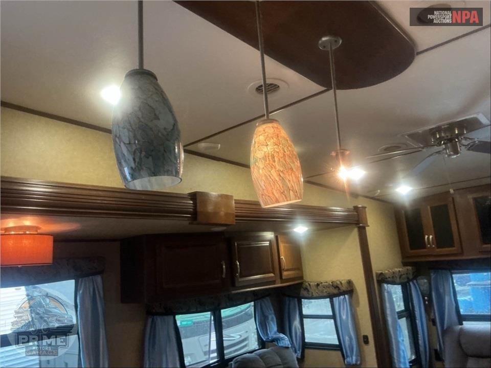 2015 Crossroads Rv FRANKLIN - RUSHMORE FIFTH WHEEL SERIES — фото 17