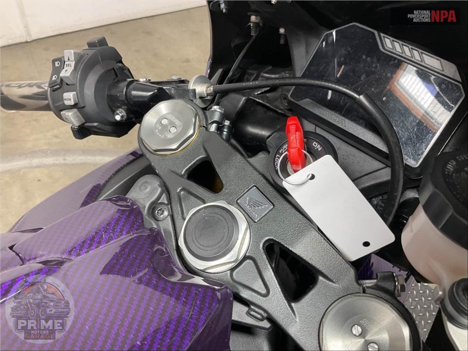 2021 Honda CBR1000RR — фото 12