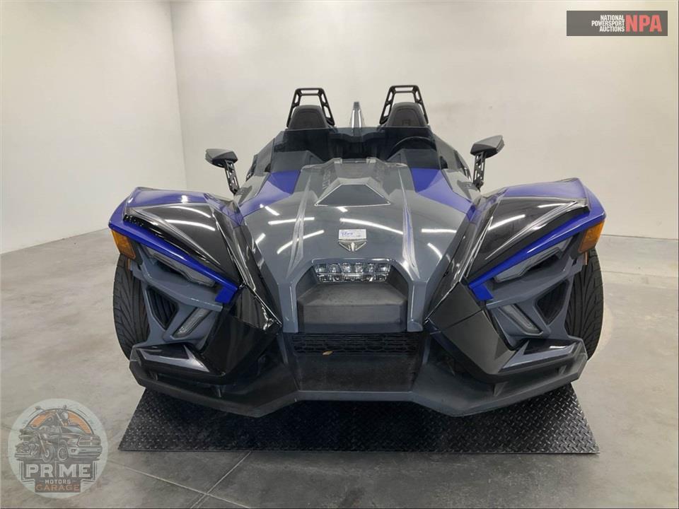 2021 Polaris SLINGSHOT R AUTODRIVE — фото 2