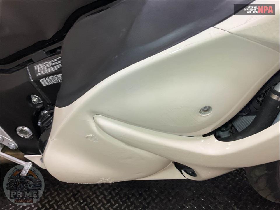 2019 Suzuki GSX1300RAL9 HAYABUSA — фото 6