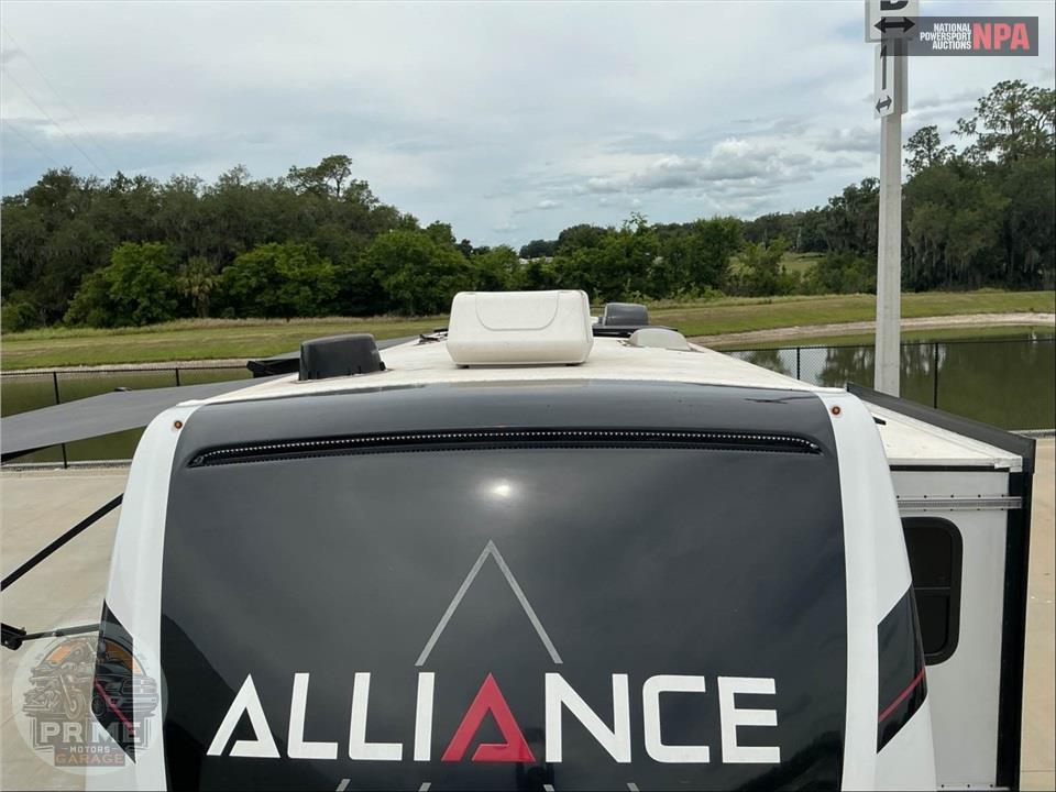 2023 Alliance Rv M-36V11 - VALOR FIFTH WHEEL SERIES — фото 32