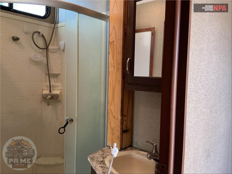 2017 Keystone Rv M-391 BHTS - RETREAT DESTINATION SERIES — фото 21