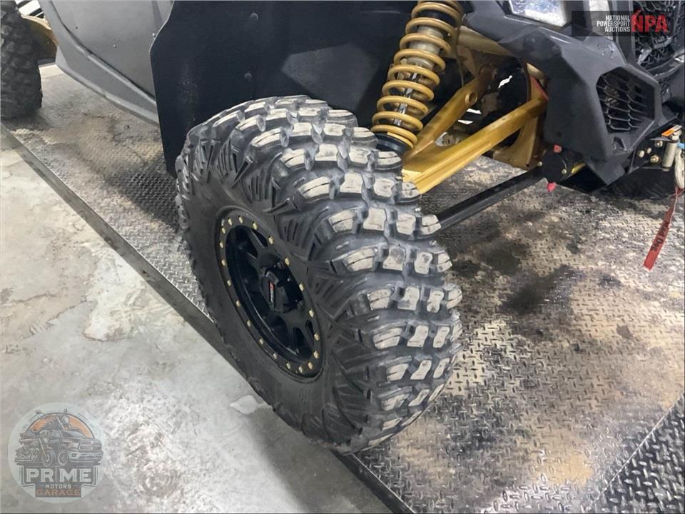 2019 Can-Am MAVERICK X3 X RS TURBO R — фото 29