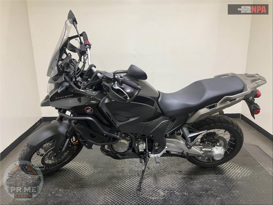 2016 Honda VFR1200X — фото 3