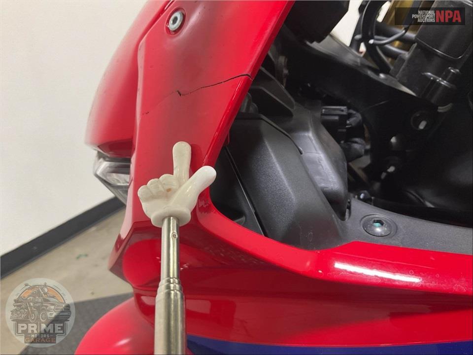 2022 Honda CBR1000RR — фото 14