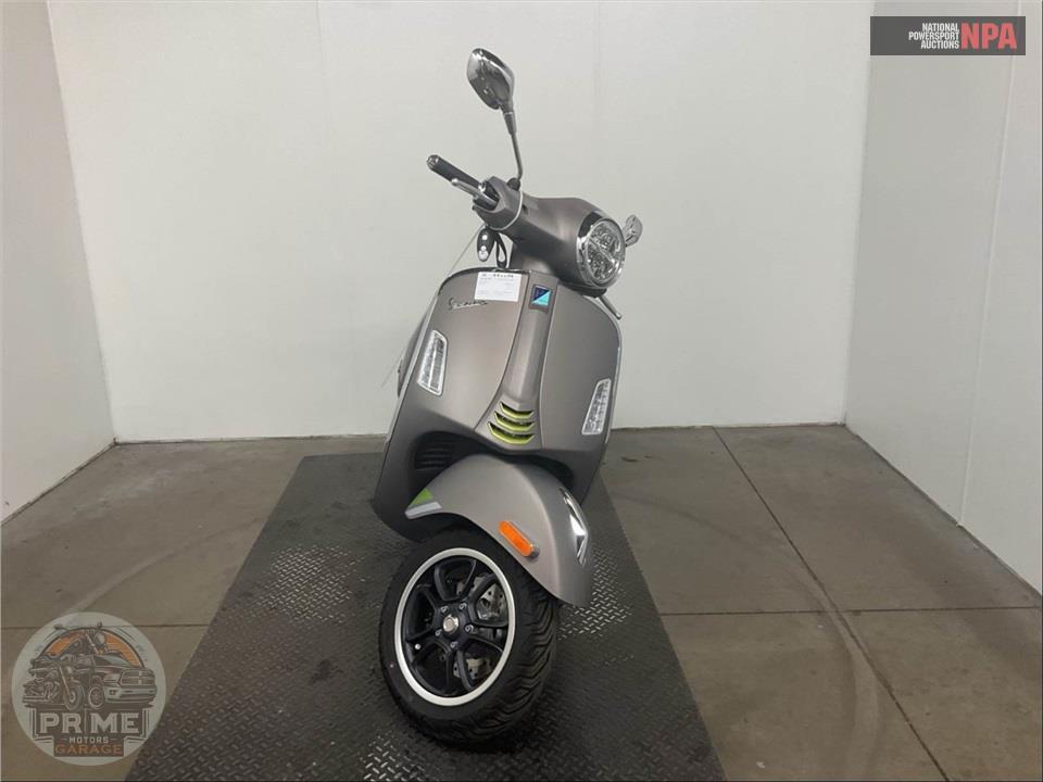 2025 Vespa GTS 310 — фото 2