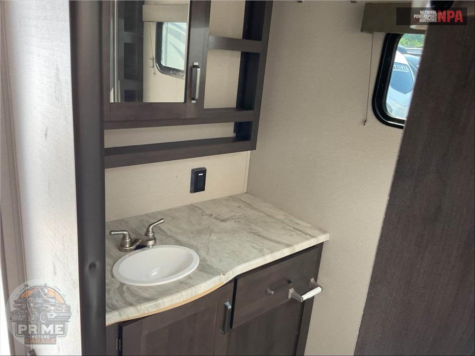 2021 Grand Design Recreational Vehicles M-221RB - TRANSCEND XPLOR SERIES — фото 15