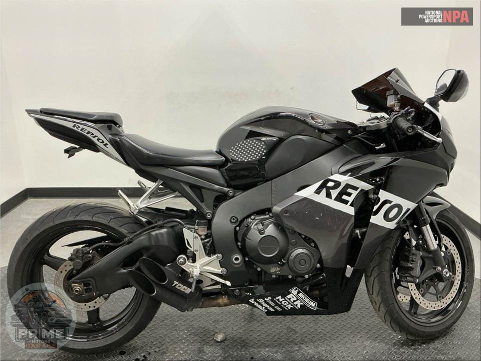 2008 Honda CBR1000RR8 — фото 1