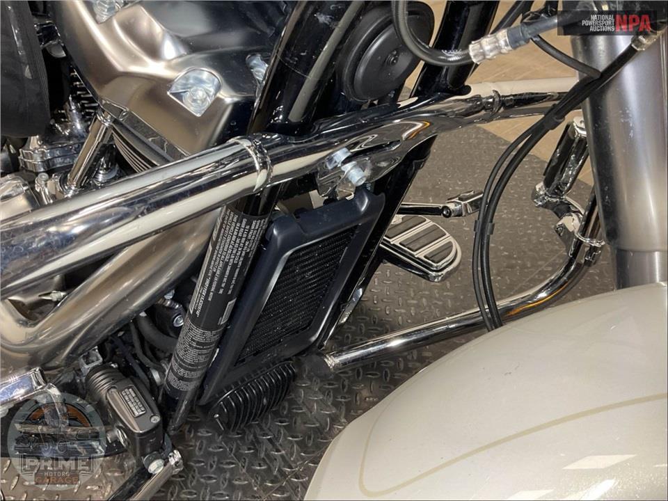 2018 Harley-Davidson FLFBS FAT BOY 114 — фото 11