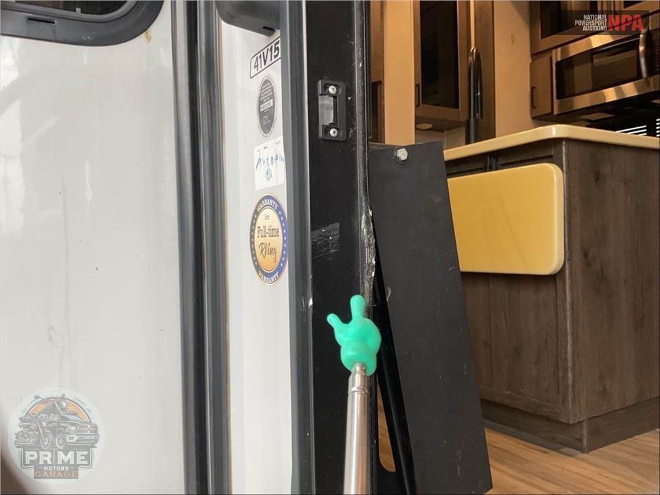 2021 Alliance Rv M-41V15 - VALOR TOY HAULER TOY HAULER SERIES — фото 38