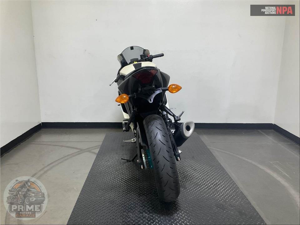2024 Yamaha YZF-R3 — фото 4