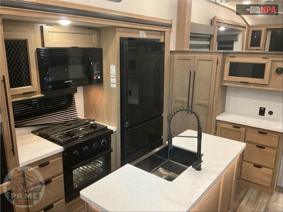 2024 Sabre By Forest River M-37FLH - FIFTH WHEEL SERIES — фото 8