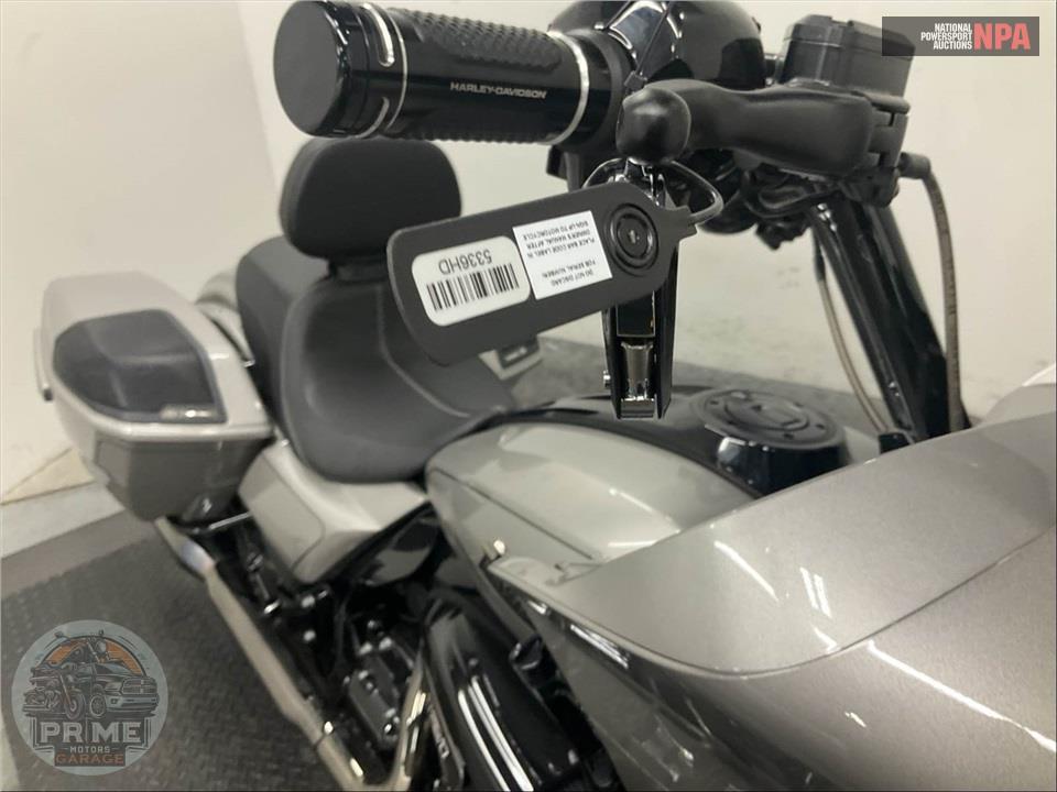 2023 Harley-Davidson FLTRXSE CVO ROAD GLIDE — фото 11