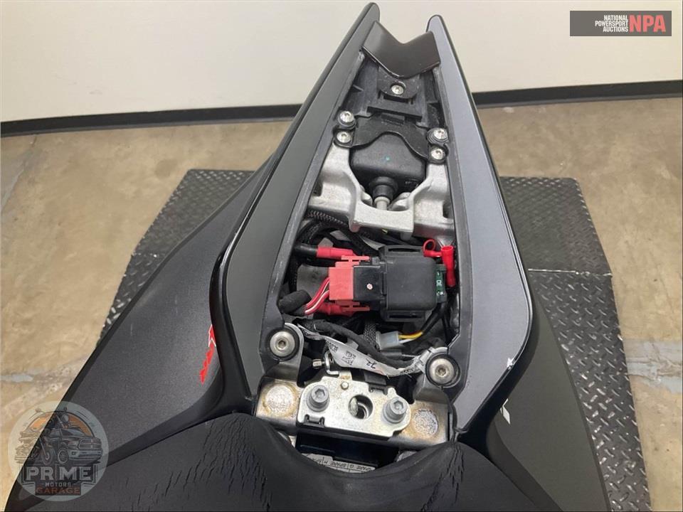 2020 Aprilia RSV4 RR — фото 13