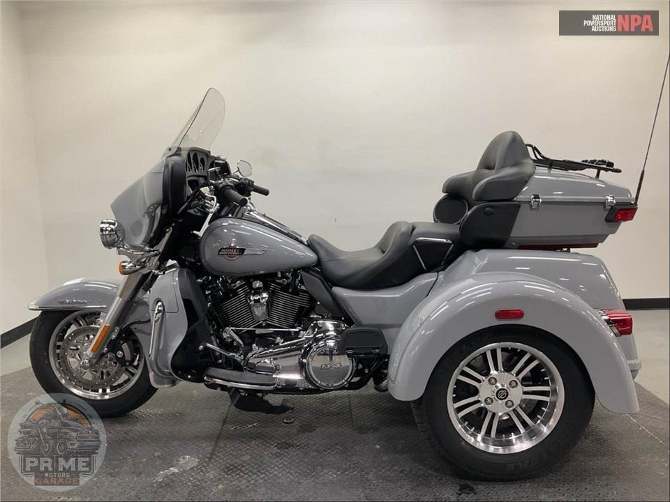 2024 Harley-Davidson FLHTCUTG TRI GLIDE ULTRA CLASSIC — фото 3