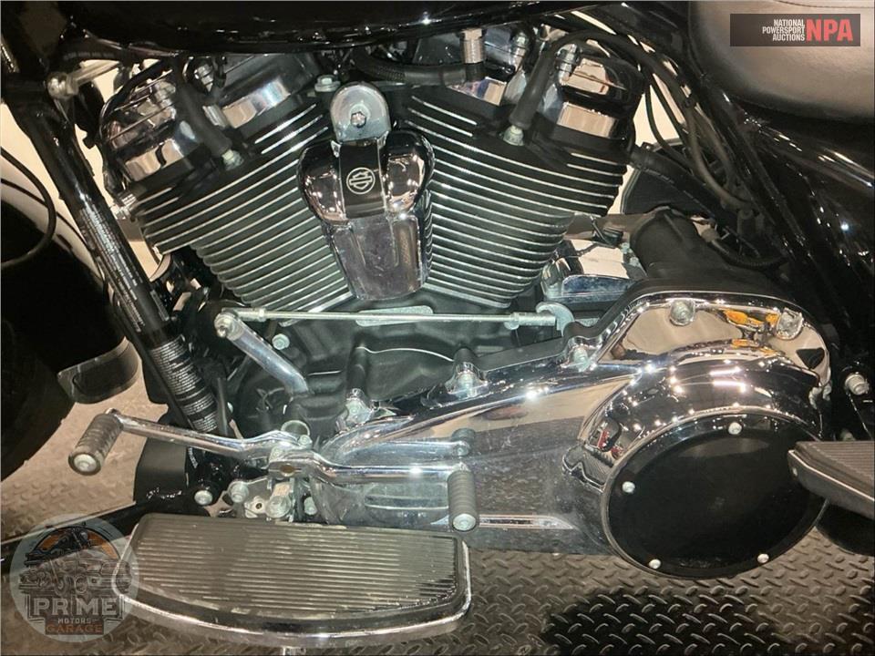 2017 Harley-Davidson FLHR ROAD KING — фото 8