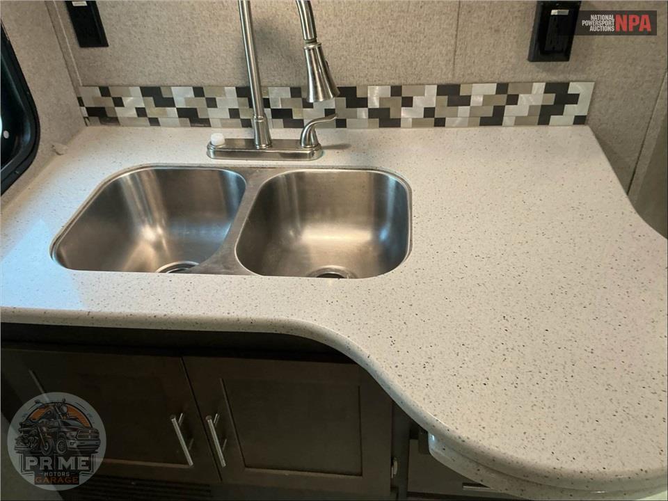 2020 Rockwood By Forest River M-2906RS - ULTRA LITE SERIES — фото 18