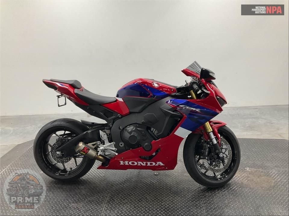 2023 Honda CBR1000RR — фото 1