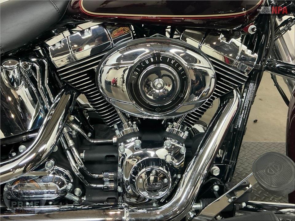 2015 Harley-Davidson FLSTC HERITAGE SOFTAIL CLASSIC — фото 6