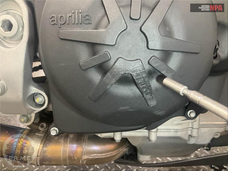 2018 Aprilia TUONO V4 1100 RR — фото 10