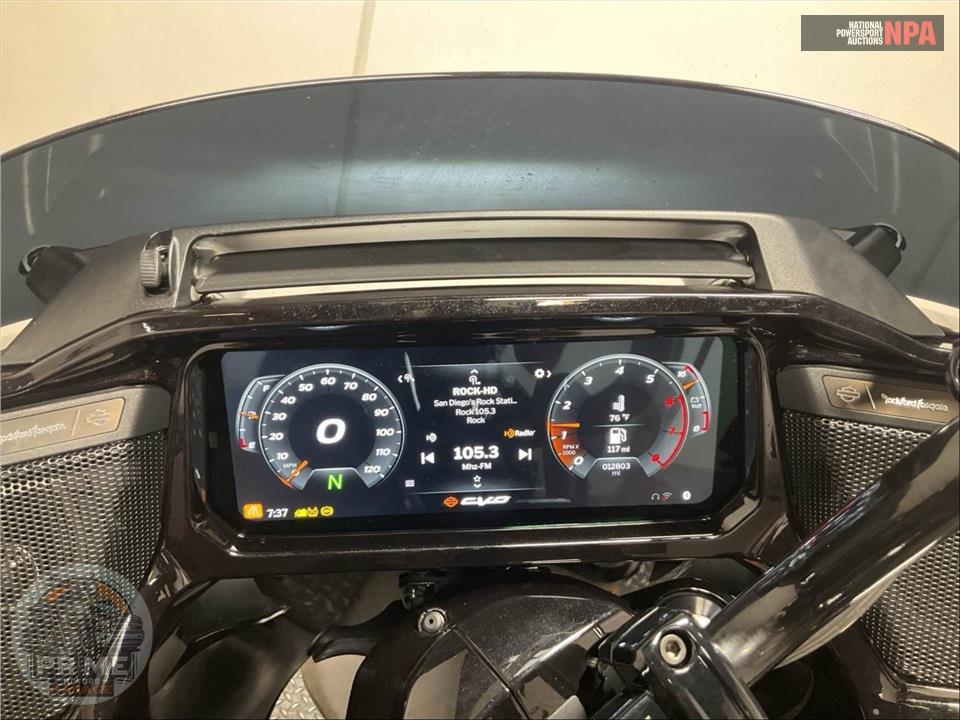 2024 Harley-Davidson FLTRXSTSE CVO ROAD GLIDE ST — фото 5