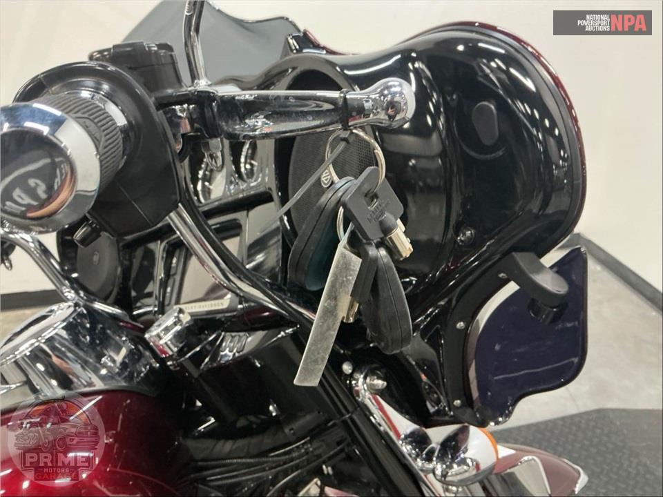 2014 Harley-Davidson FLHXS STREET GLIDE — фото 10