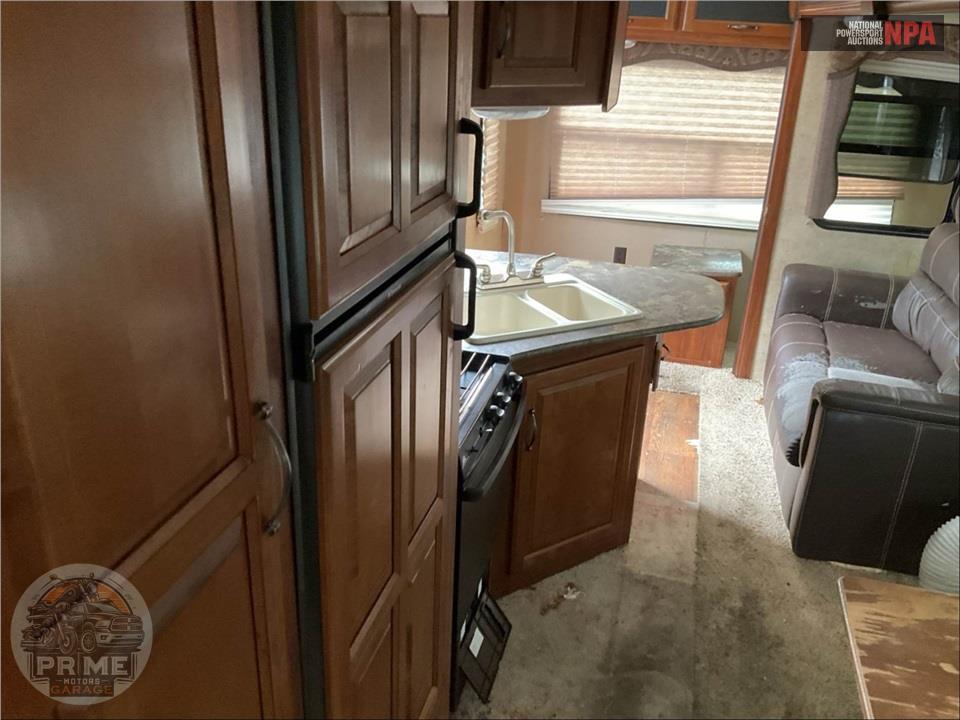 2015 Keystone Rv M-27 RLS - COUGAR SERIES — фото 9