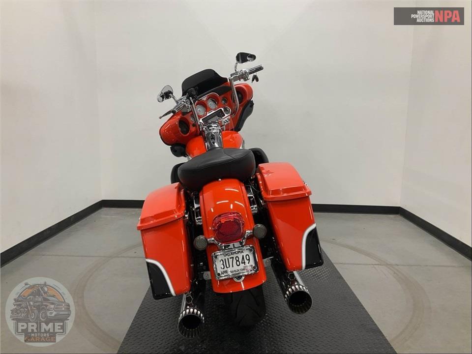 2012 Harley-Davidson FLHTCUSE7 SCREAMIN EAGLE — фото 4