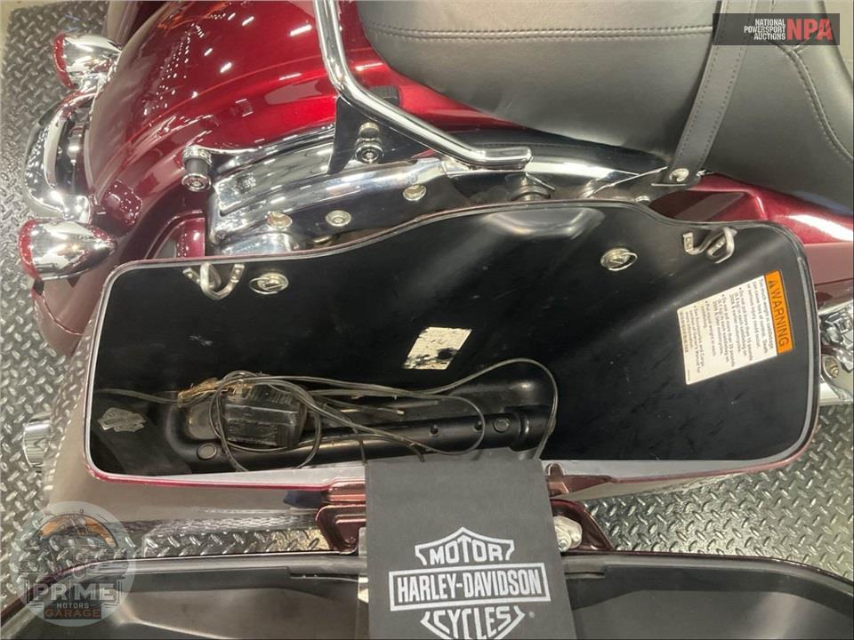2014 Harley-Davidson FLHXS STREET GLIDE — фото 18