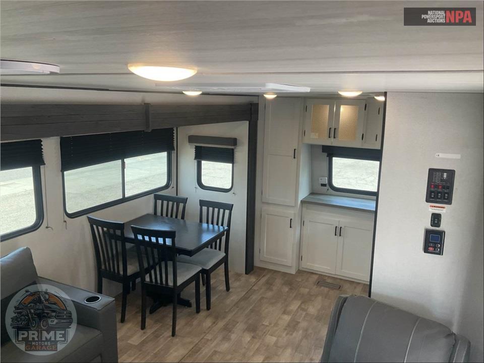 2023 Keystone Rv M-38 FKTS - HIDEOUT SERIES — фото 6