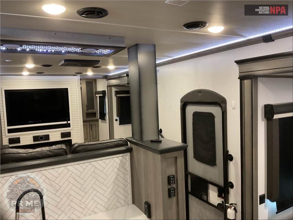 2024 Keystone Rv M-3941 FO - MONTANA FIFTH WHEEL SERIES — фото 8