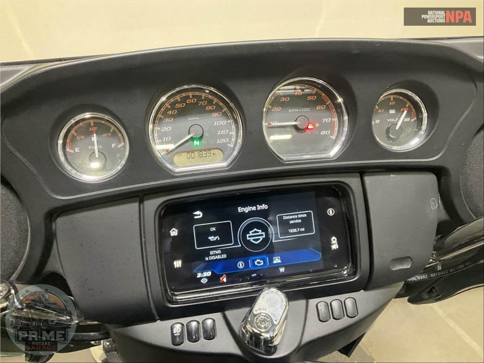 2022 Harley-Davidson FLHTCUTG TRI GLIDE ULTRA CLASSIC — фото 5