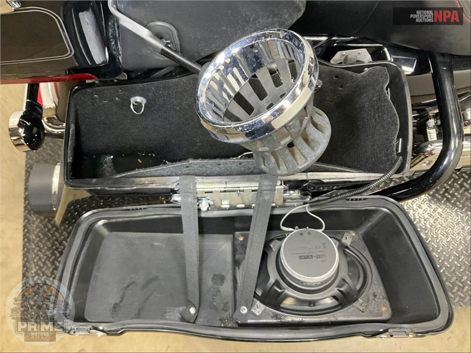 2012 Harley-Davidson FLHTCU UL CLSC EL GLIDE — фото 19