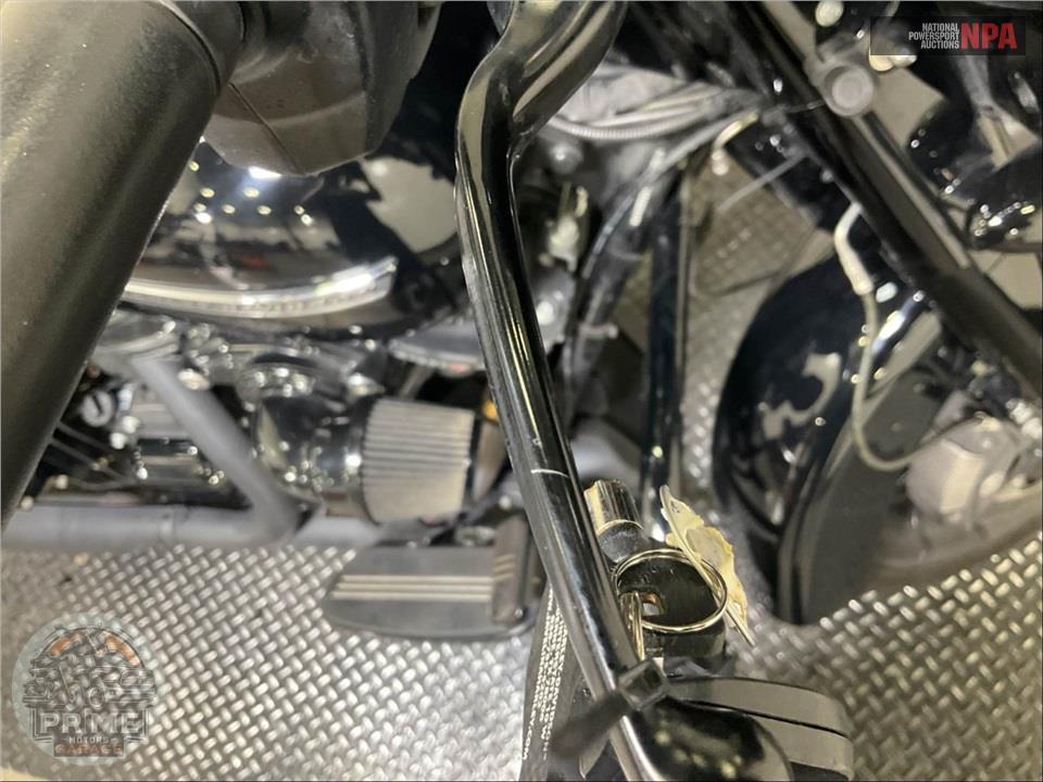 2019 Harley-Davidson FLHXS STREET GLIDE SPECIAL — фото 35