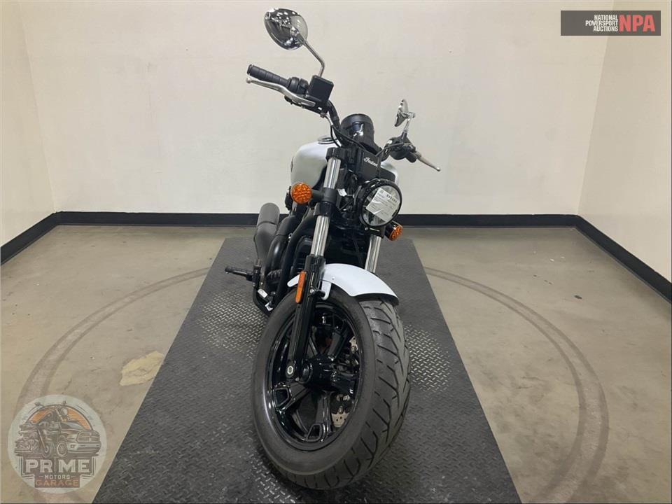 2025 Indian Motorcycle SCOUT SIXTY BOBBER LIMITED (SMOKE) — фото 2