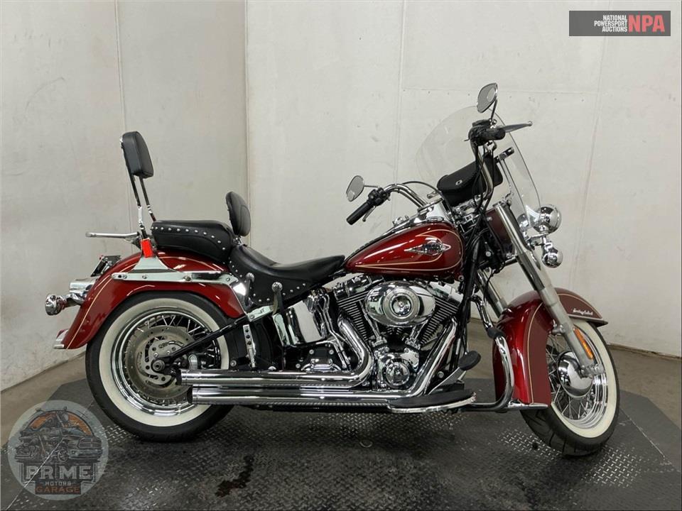 2010 Harley-Davidson FLSTC HERITAGE SOFTAIL CLASSIC — фото 1
