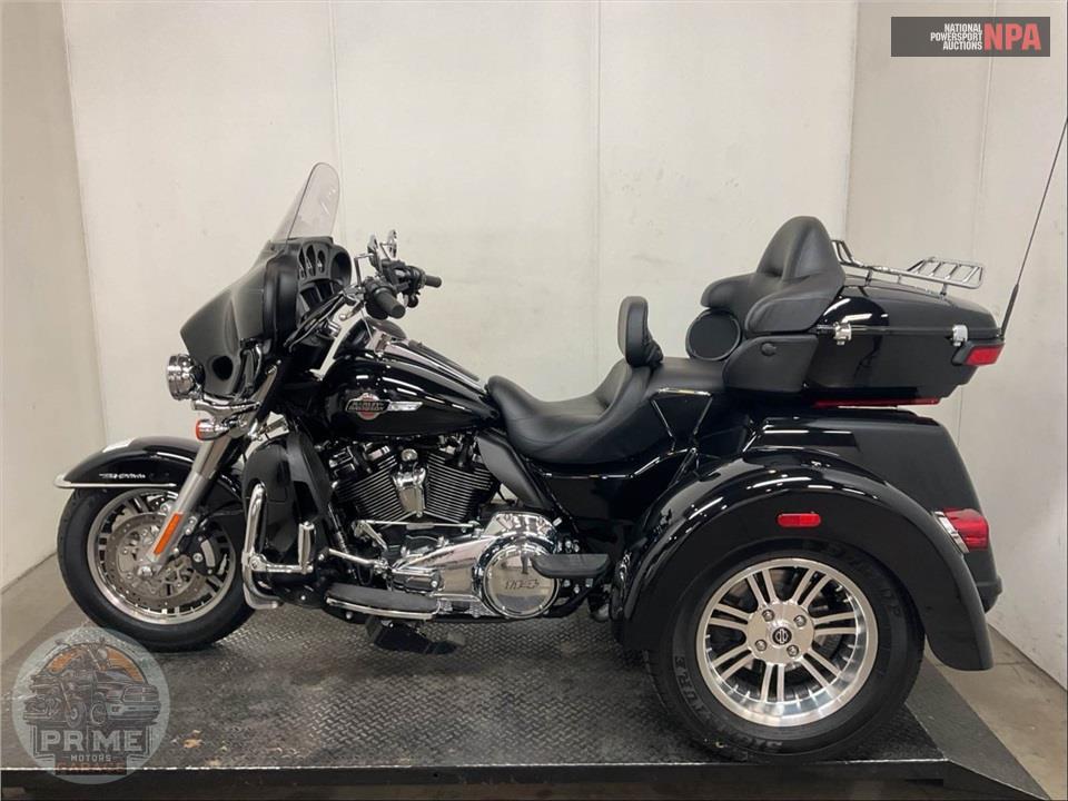 2024 Harley-Davidson FLHTCUTG TRI GLIDE ULTRA CLASSIC — фото 3
