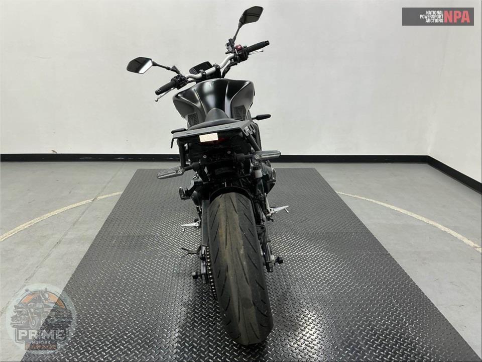 2022 Yamaha MT-09 — фото 4