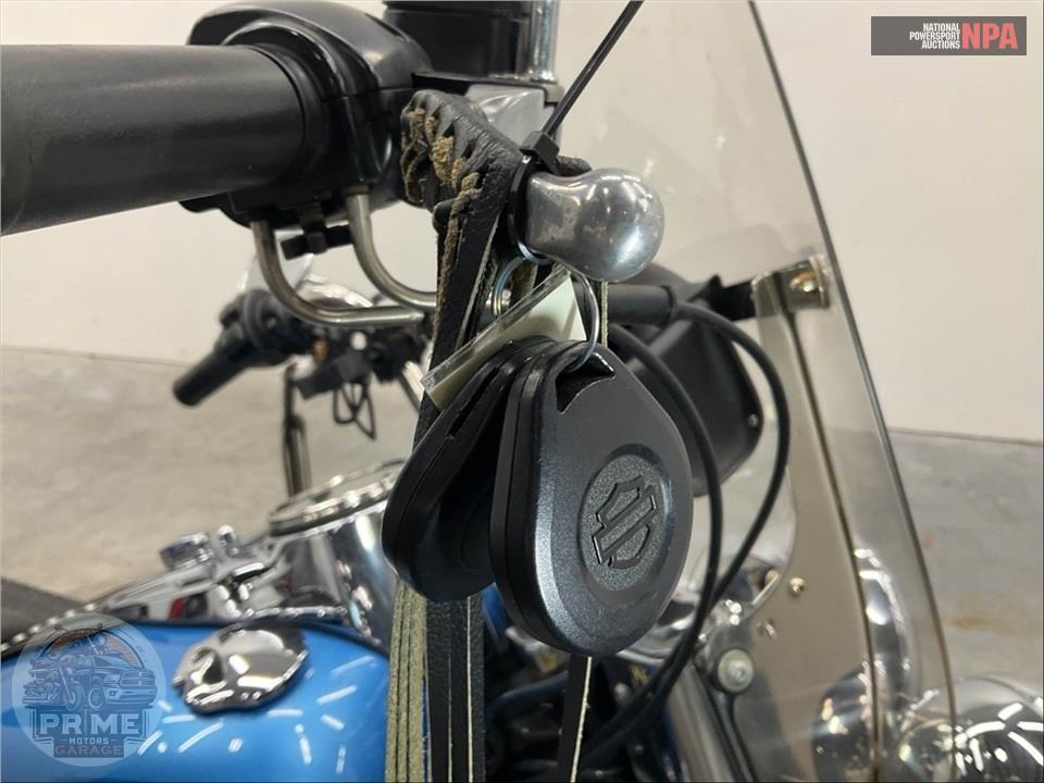 2011 Harley-Davidson FLSTC HRTG SFTL CLSC — фото 9
