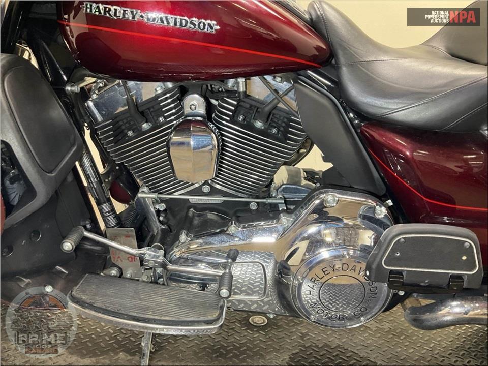 2016 Harley-Davidson FLHTK ELECTRA GLIDE ULTRA LIMITED — фото 7