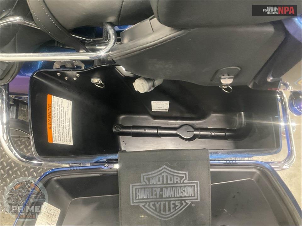 2009 Harley-Davidson FLHTCU ULTRA CLASSIC ELECTRA GLIDE — фото 23