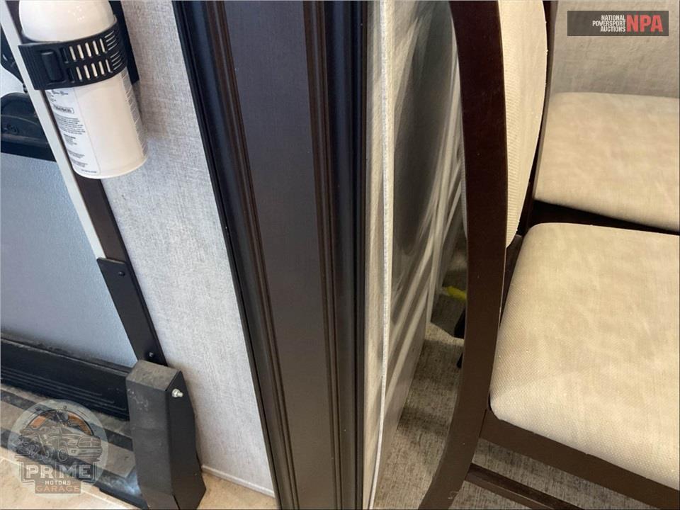 2020 Palomino By Forest River M-382FBC - COLUMBUS C-SERIES FIFTH WHEEL SERIES — фото 19