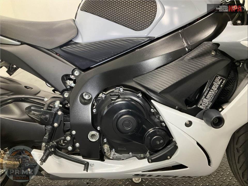 2022 Suzuki GSX-R750 — фото 7