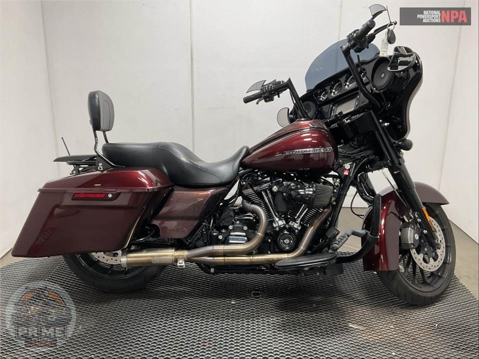 2018 Harley-Davidson FLHXS STREET GLIDE SPECIAL — фото 1