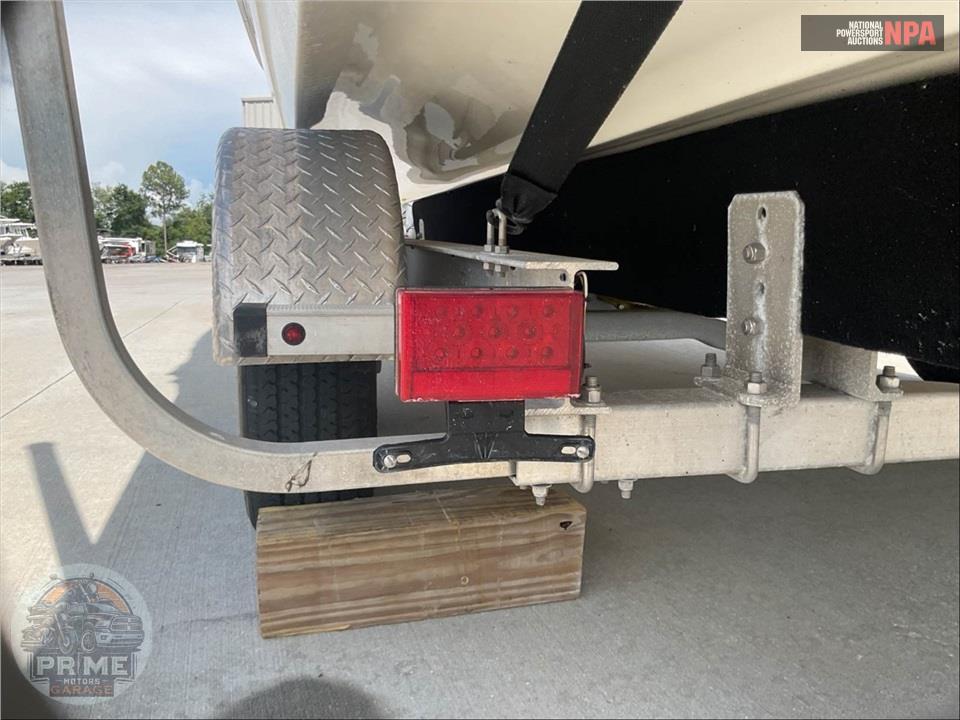 2018 Hurricane Boat SD 217 SUNDECK SERIES L=21/E=1 150HP YAM OB — фото 32