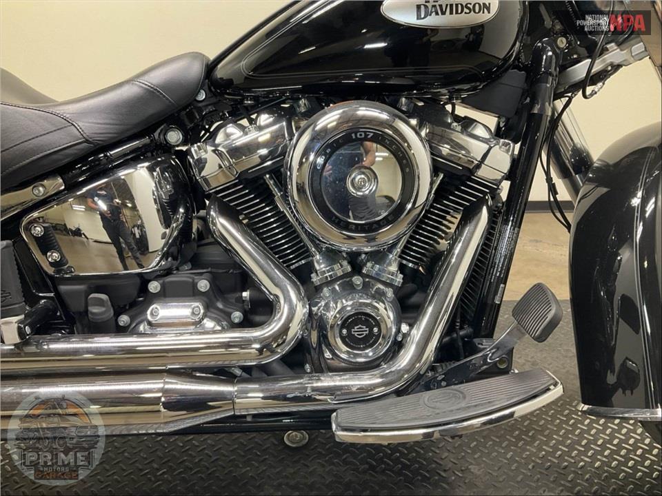 2021 Harley-Davidson FLHC HERITAGE CLASSIC — фото 6